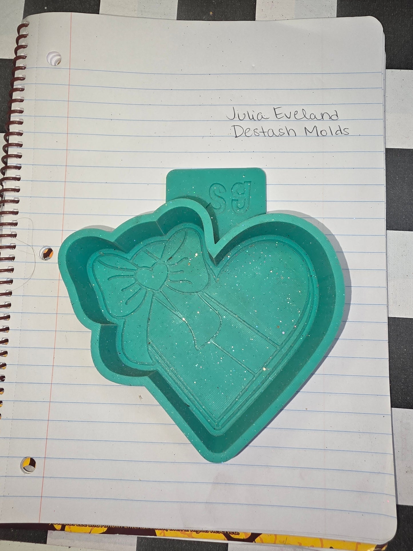 Heart Box Of Chocolates Destash Mold