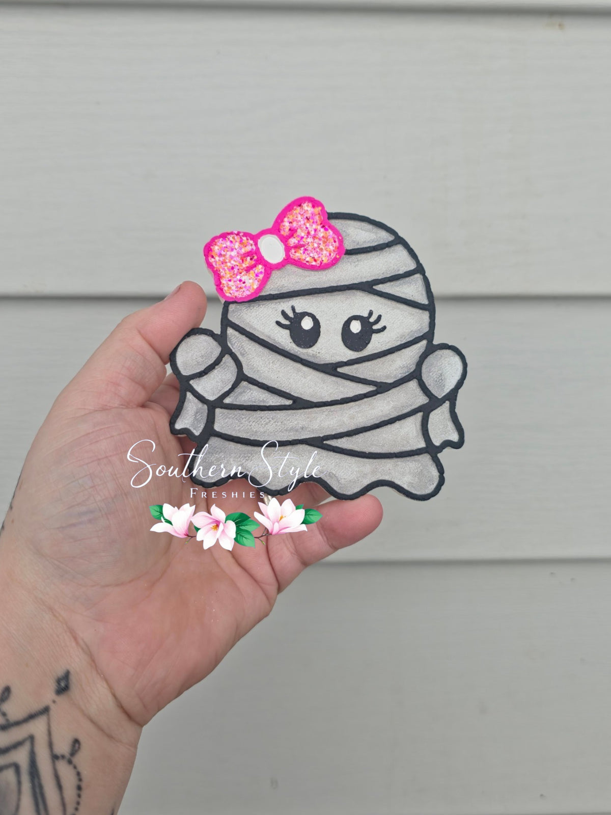 Mummy Ghost with Bow