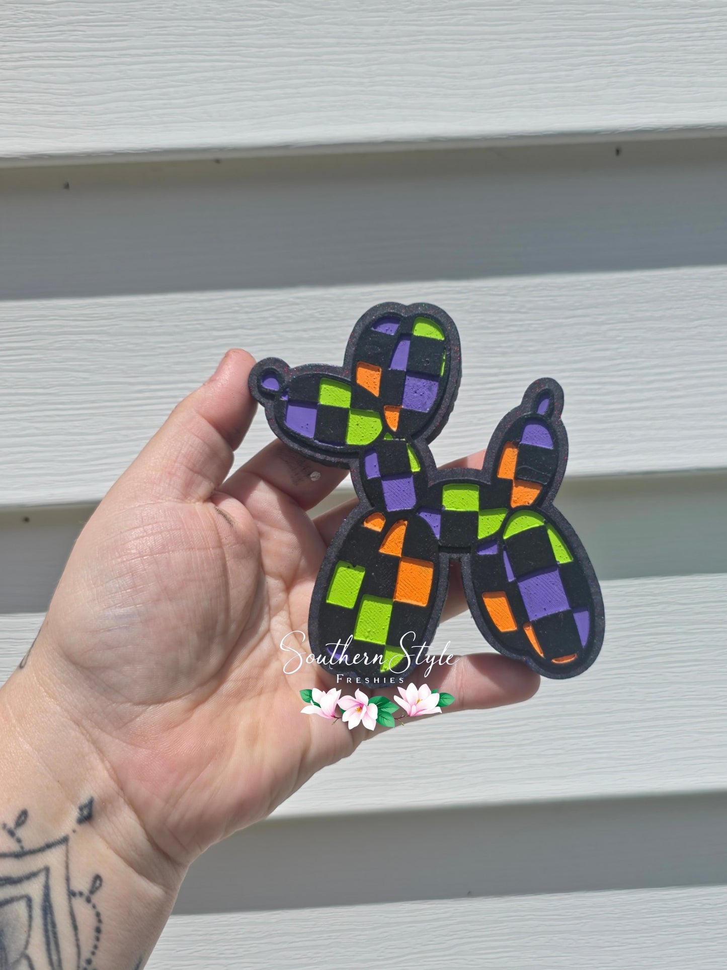 Checkered Balloon Dog