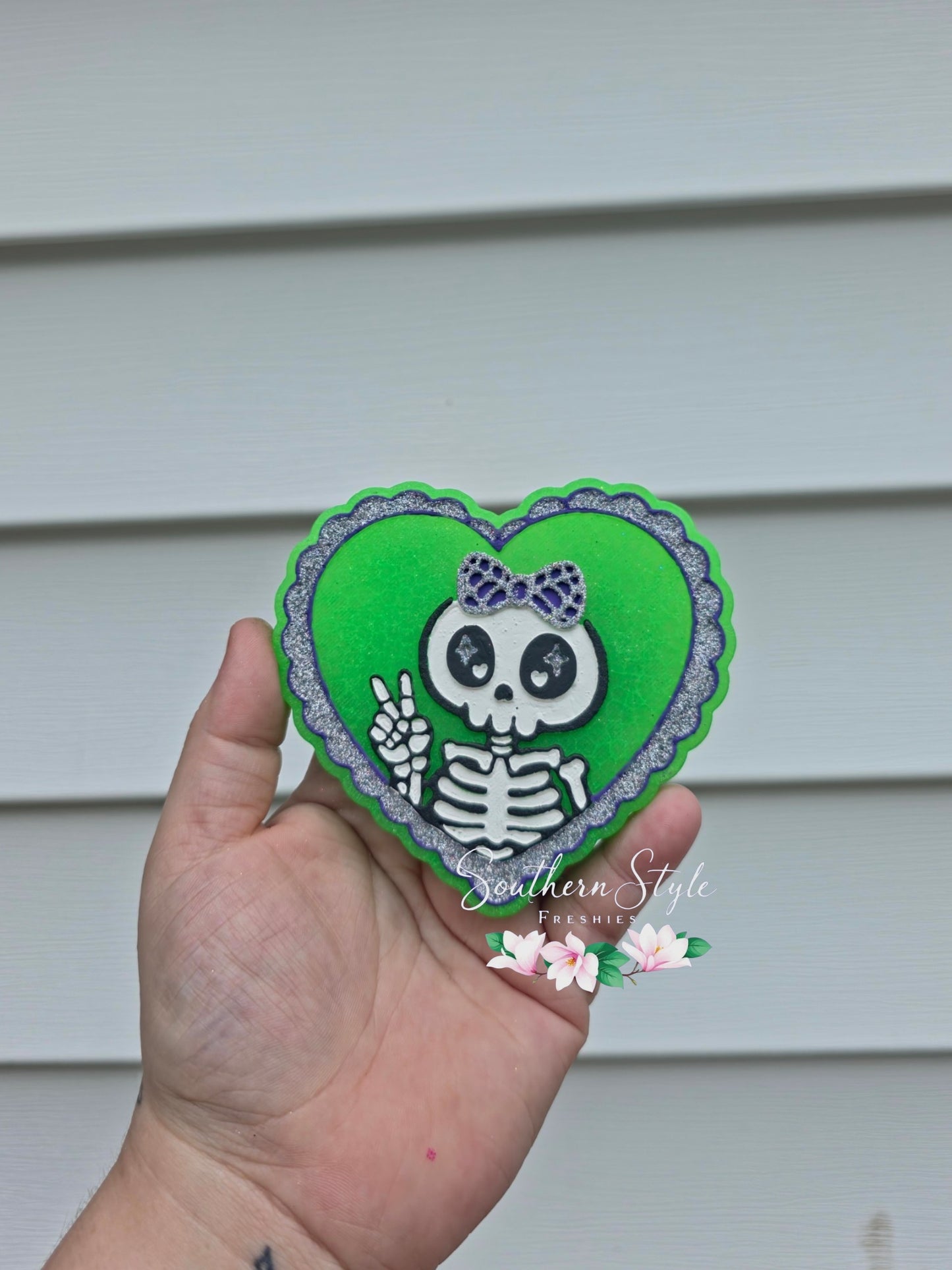Skeleton with Bow Heart