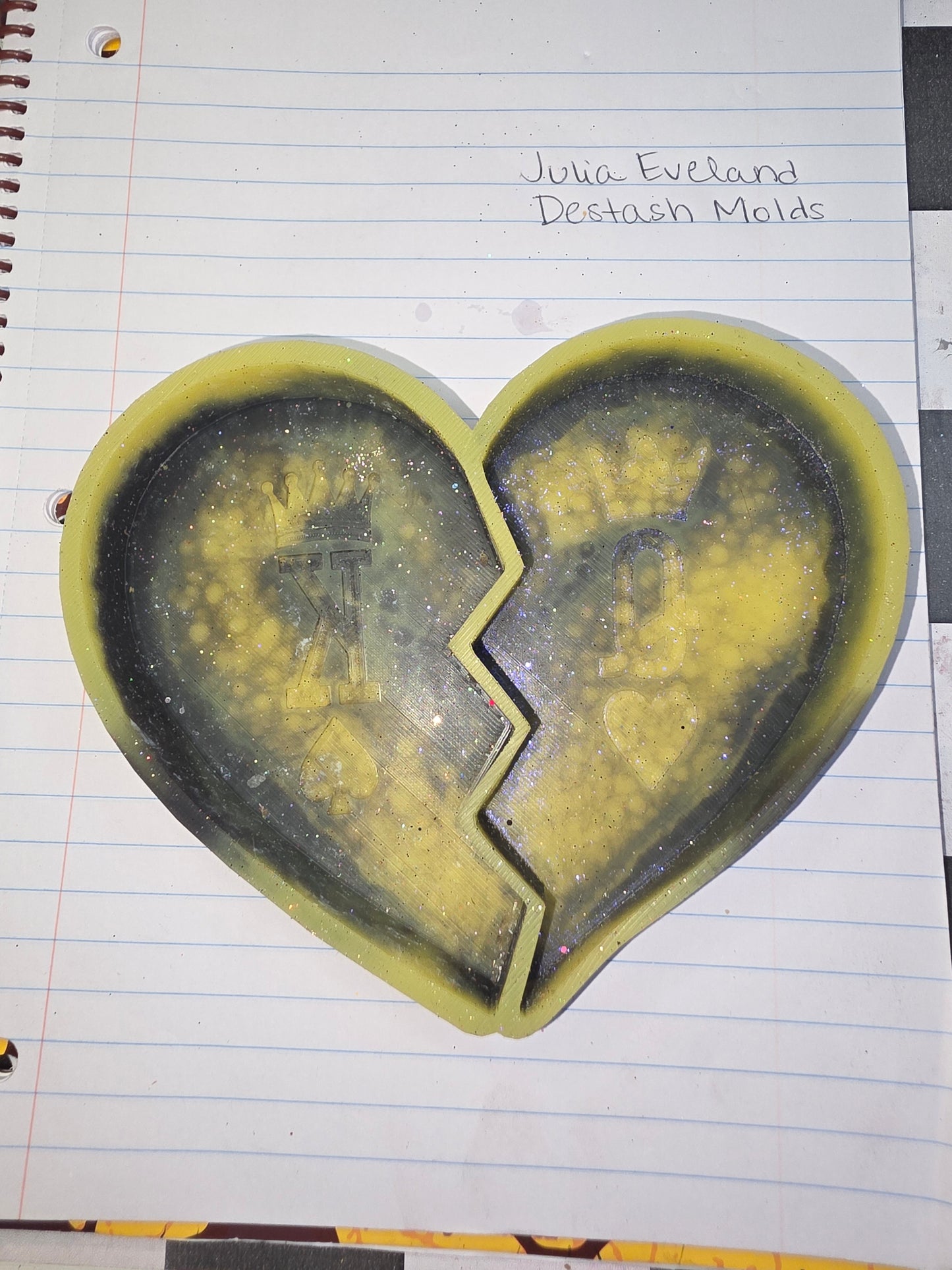 King & Queen Split Heart Destash Mold