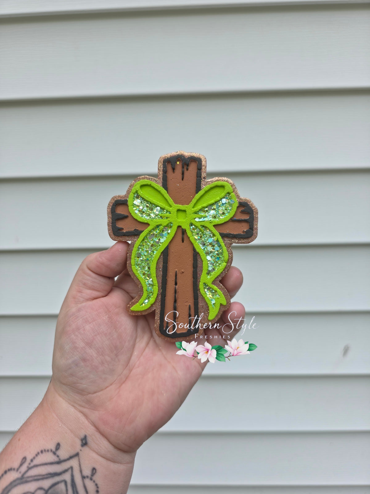 Cross with Bow